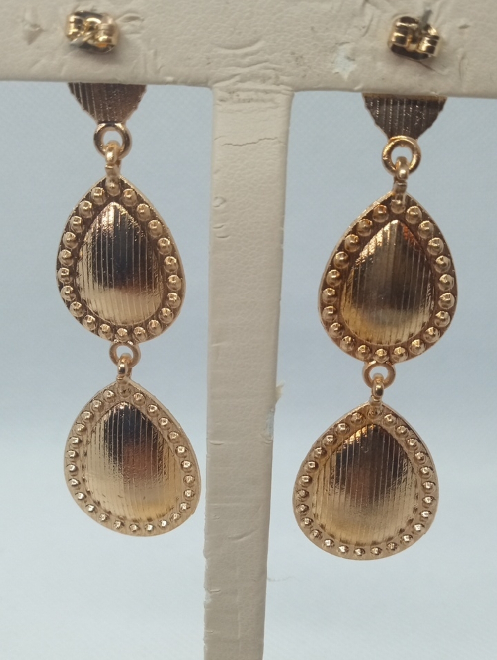 TRIPLE STONE EARRINGS - Picture 5 of 7